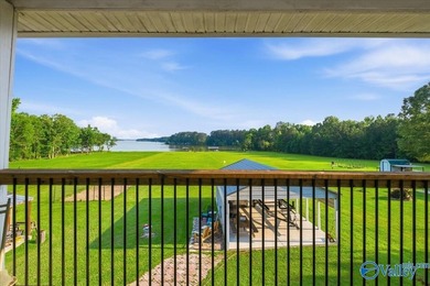 Lakefront living on Weiss Lake at its best. This beautiful 5 - photo 43