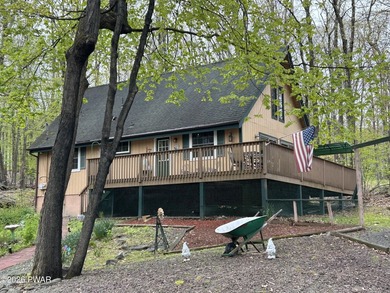 Hemlock Farms Chalet: One-level living on over 3/4 of an acre - photo 43