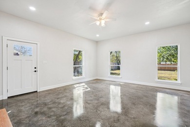 Move right in to this beautifully updated 4-bedroom, 3-bath home - photo 44