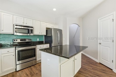 Welcome to 7 Wolf Creek Cove, a beautifully maintained home - photo 5
