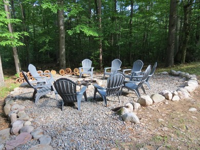 Escape to the beauty and tranquility of the Adirondacks in this - photo 6