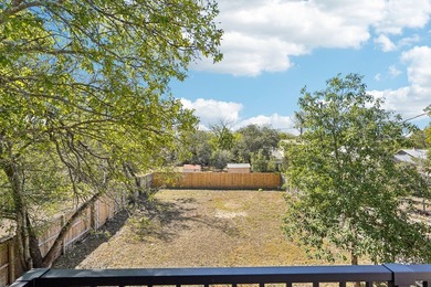 Move right in to this beautifully updated 4-bedroom, 3-bath home - photo 46