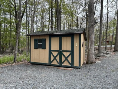 Hemlock Farms Chalet: One-level living on over 3/4 of an acre - photo 47