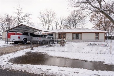 Lake Home For Sale in Wagoner, Oklahoma