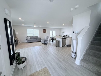 Move-In Ready Home in Panama City, FL - Welcome to 6574 Atkins - photo 3