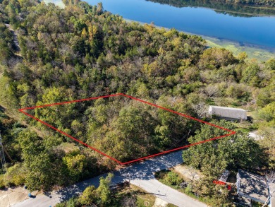 Lake Taneycomo Lot For Sale in Forsyth Missouri