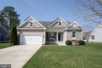 SMART LIVING WITH ROOM TO GROW: Featuring energy saving solar - photo 1