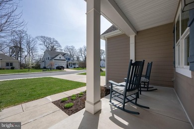 SMART LIVING WITH ROOM TO GROW: Featuring energy saving solar - photo 3