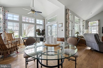 SMART LIVING WITH ROOM TO GROW: Featuring energy saving solar - photo 7