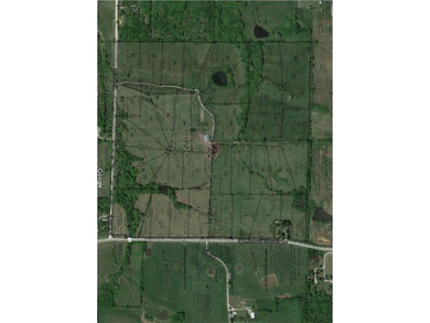 (private lake, pond, creek) Acreage For Sale in Warrensburg Missouri