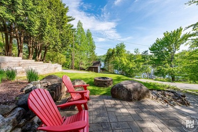 ''Hummingbird Lodge'' is offered for sale sold fully furnished - photo 9