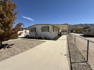 Lake Home For Sale in Lake Isabella, California