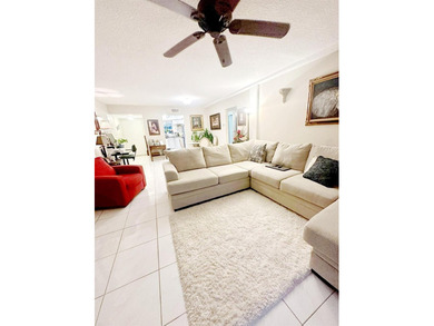 Briarwood Club in the heart of Coral Springs, tucked behind - photo 5