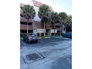 2-BED 2-BATH
Nice Condo in great location with one assign