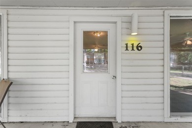 Escape to lake life with this 2 bedroom, 1 bath home near Lake - photo 4