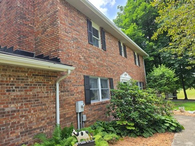Generational land-First time on the market! Custom built family - photo 5