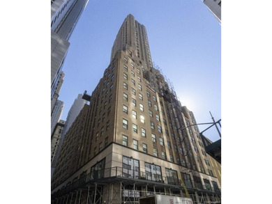 Luxury large studio located at residential high rise building - photo 14