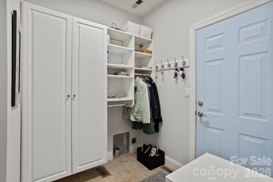 Exceptional home in highly desirable Kenmure, a gated golf - photo 22