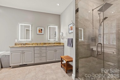 Exceptional home in highly desirable Kenmure, a gated golf - photo 31