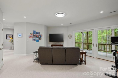 Exceptional home in highly desirable Kenmure, a gated golf - photo 36