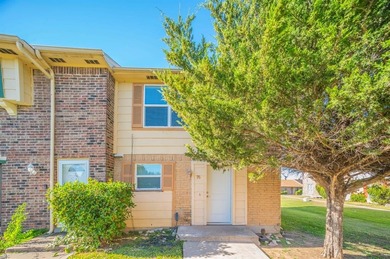 Mountain Creek Lake Townhome/Townhouse For Sale in Grand Prairie Texas