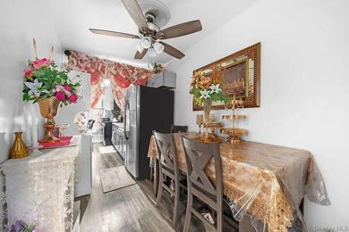 DELIVERED VACANT Ideally located near the Grand Concourse, 1070 - photo 10