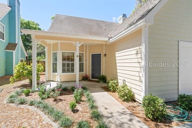 Welcome to 4 Mariners Court, your coastal retreat in the heart - photo 3