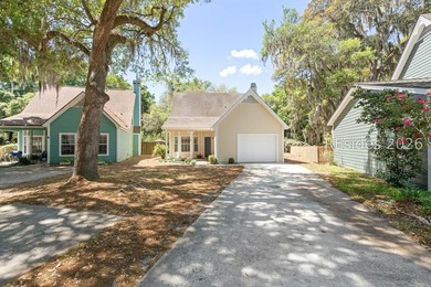Welcome to 4 Mariners Court, your coastal retreat in the heart - photo 4