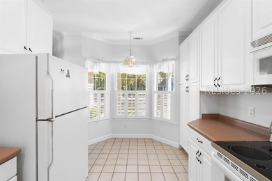 Welcome to 4 Mariners Court, your coastal retreat in the heart - photo 7