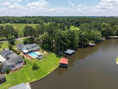 Experience luxury lake living at its finest with this stunning - photo 4