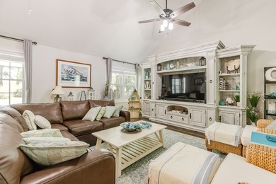 Experience luxury lake living at its finest with this stunning - photo 8