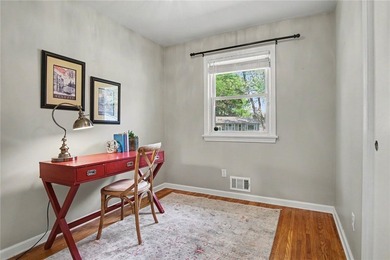 Welcome home to this beautifully updated 3-bedroom, 1.5-bath - photo 12