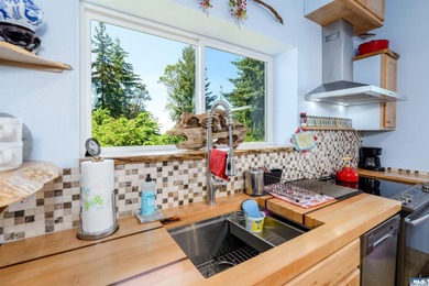 This unbelievable property presents a once-in-a-lifetime - photo 14