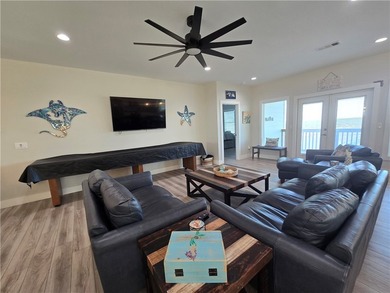 Welcome to 122 Ridge Harbor, where quality and luxury meet the - photo 16