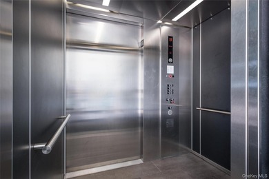 Premier commercial building located in the heart of vibrant - photo 6