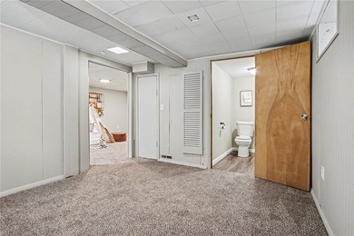 Welcome home to this beautifully updated 3-bedroom, 1.5-bath - photo 21
