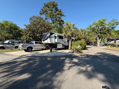 Experience waterfront living at Hilton Head Harbor Resort & - photo 1