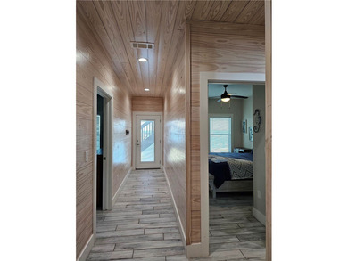 Welcome to 122 Ridge Harbor, where quality and luxury meet the - photo 31