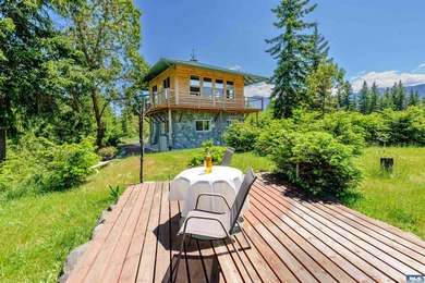This unbelievable property presents a once-in-a-lifetime - photo 32