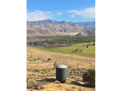 Discover 7.49 fully fenced acres with stunning lake views - photo 2