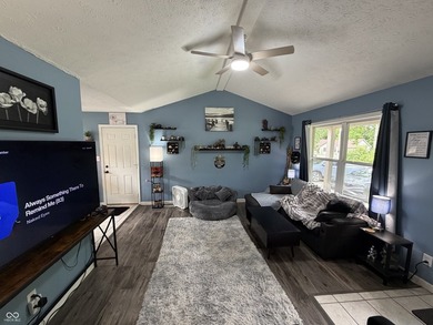 Welcome home to Heritage Lake! This move-in ready 3-bedroom - photo 3