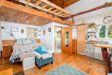 This unbelievable property presents a once-in-a-lifetime - photo 37