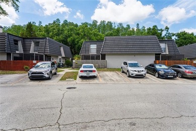 LOCATION LOCATION LOCATION! MOVE-IN READY! 3BR/2.5BA updated - photo 44