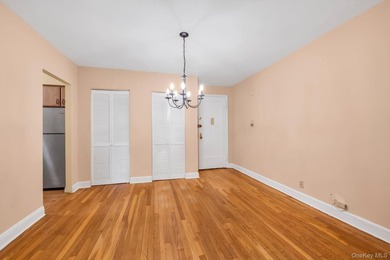 Fabulous opportunity to customize this spacious 1-bedroom - photo 5