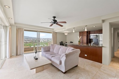 Located at the Diamond Head end of Waikiki, this beautifully - photo 4