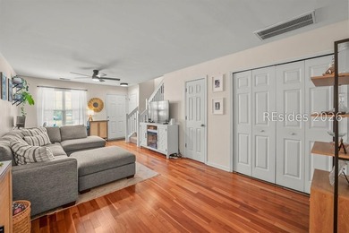 Welcome to 115 Bella Way in the centrally located Azalea Square - photo 6