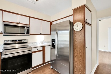 Perfectly positioned in one of Wilmington's most desirable - photo 11