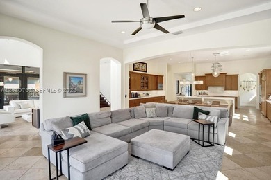 Live where every morning starts with views of the golf course - photo 12