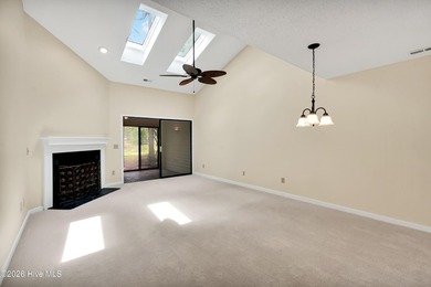 Perfectly positioned in one of Wilmington's most desirable - photo 13