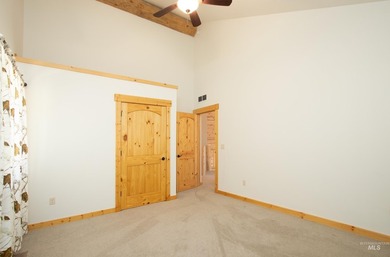Experience elevated mountain living in this private, year-round - photo 14